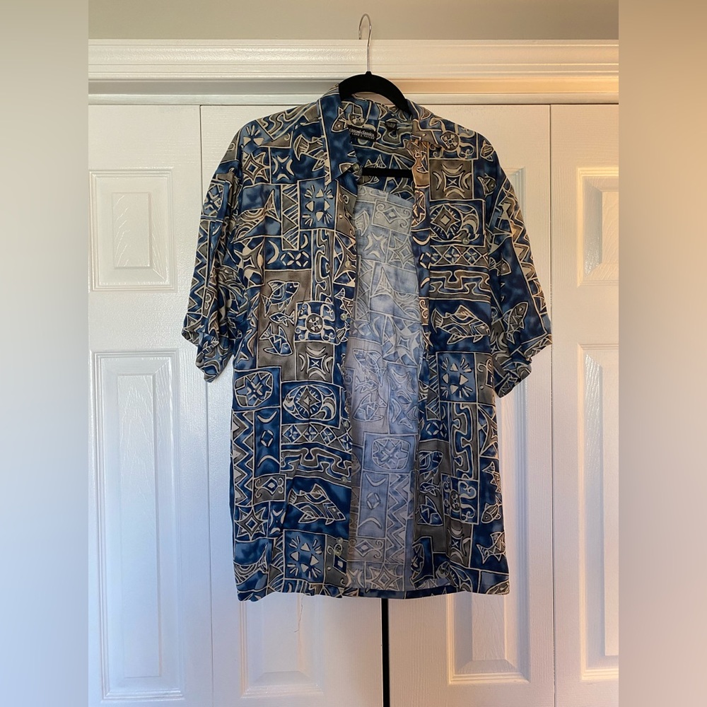 Men’s tribal Hawaiian shirt